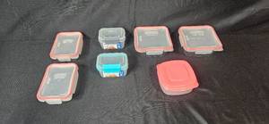 lot 139 image: Set of Food Storage Containers Including Pyrex and SnapLock