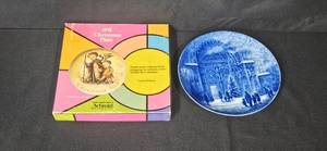 lot 155 image: 1976 Berlin Design Christmas Eve in Augsburg Collector Plate with 1974 Artmind Box