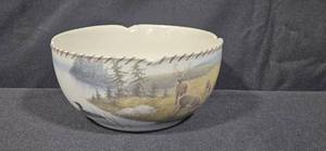 lot 194 image: Lenox Riverwood 9 Inch Serving Bowl by Catherine McClung