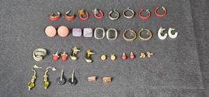 lot 241 image: Collection of Vintage and Costume Earrings Assorted Styles