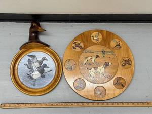 lot 4P image: Set of 2 Wooden Wildlife Themed Decorative Plaques