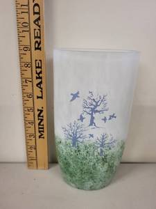 lot 14G image: Decorative Glass Vase with Tree and Bird Design