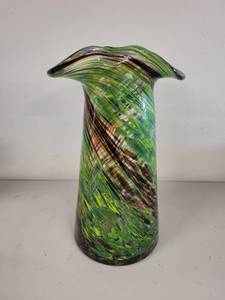 lot 21G image: Green Swirl Art Glass Vase with Ruffled Rim, 11 Inches Tall