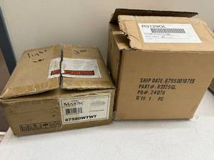lot 85RC image: Maxim Lighting 1-PCB Integrated 8W Fixture and Clear Glass Globe