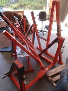 lot 5 image: BENCH PRESS AND SQUATTING RACK