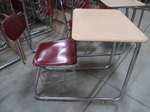 lot 48 image: 4 SLED DESKS