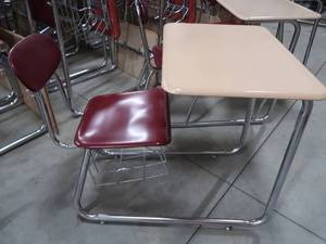 lot 41 image: 4 SLED DESKS