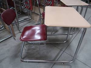 lot 39 image: 4 SLED DESKS