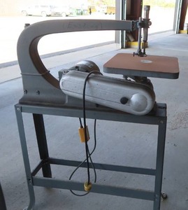 lot 11 image: ROCKWELL DELTA SCROLL SAW