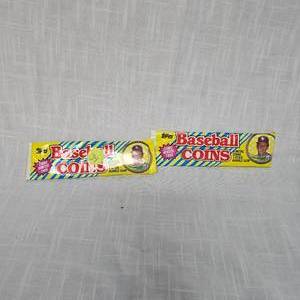 lot 39 image: Unopened Topps 1989 Baseball Coins Package(2)
