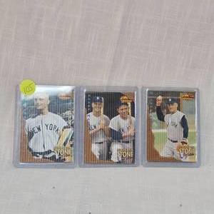 lot 105 image: Roger Maris Etched in Stone Card Set of 3