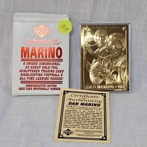 lot 124 image: 1995 Upper Deck