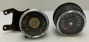lot 82 image: Vintage Motorcycle Speedometers