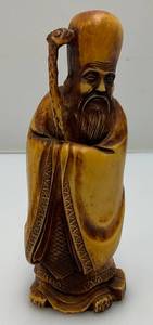 lot 108 image: Vintage Resin Carved Asain Nomad Wise Man Sculpture 7