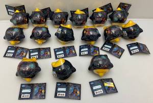 lot 124 image: DISNEY Wish Mini Collectible 3-Inch Plush Toys In Wishing Star Blind (BRAND NEW)