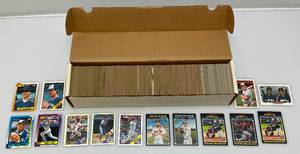 lot 157 image: Unsorted 1980s Baseball Cards And More