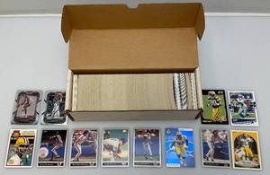 lot 175 image: Unsorted 1992 Leaf Baseball Cards