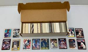 lot 187 image: Misc. Unsorted 1990s Baseball Cards