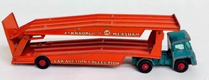 lot 79 image: Vintage Matchbox Lesney Guy Warrior Car Transporter King Size K-8