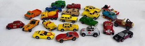 lot 123 image: Lot of 20 Vintage Diecast Toy Cars and Trucks Assorted Styles