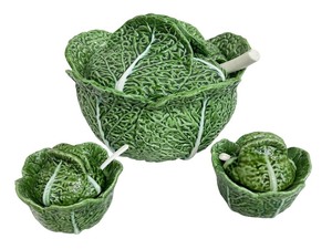 lot 143 image: Vintage Bordallo Pinheiro-Style Portuguese Cabbageware Tureen and Condiment Bowls Set