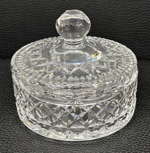 lot 58 image: Waterford Crystal Covered Candy Dish Bonbon Dish