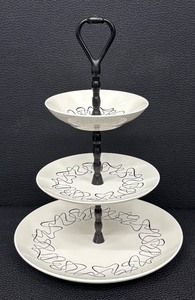lot 70 image: Vintage Gailstyn Co. Encore Three Tier Serving Tray