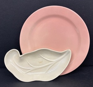 lot 181 image: Vintage Red Wing and Lu-Ray Serving Platters