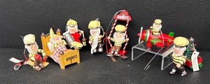 lot 192 image: Set of 7 Hersheys Collector Series Wooden Holiday Ornaments