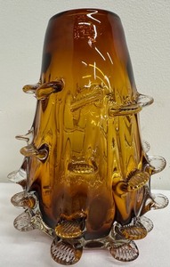 lot 33 image: Amber Art Glass Vase with Clear Puffer Fish Scales StretchedPinched Vase
