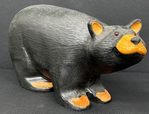 lot 39 image: Big Sky Carvers Bear - Made from Solid Western Pine by Jeff Fleming