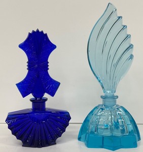 lot 96 image: Set of 2 Vintage Art Deco Style Blue Glass Perfume Bottles