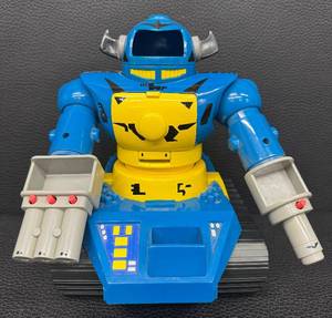 lot 49RO image: 1992 Galoob Micro Machines Zbots Ultimate Warrior MEGABOT Figure