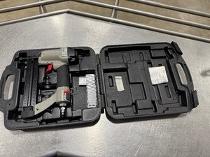 lot 119 image: Porter Cable 18Ga Brad Nailer BN125A With Case.  Tested. Works.
