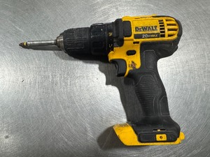 lot 35 image: DeWalt 12 Cordless Drill DCD780 20vMax. Tool Only. Tested. Works