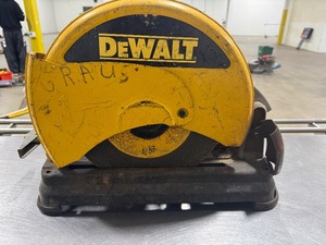 lot 45 image: DeWALT14 Chop Saw DW871. Tested. Works.