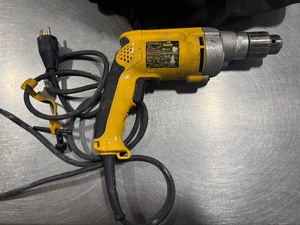 lot 53 image: DeWALT 12 VSR Hammer Drill DW235G with DeWALT Bag.  Tested. Works.