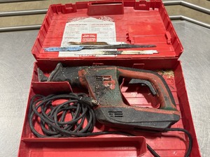 lot 64 image: Hilti Sawzall WSR 900-PE. Tested. Works