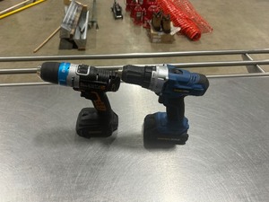 lot 71 image: Two Workzone Cordless Drills with Batteries (no chargers). Tested. Works.