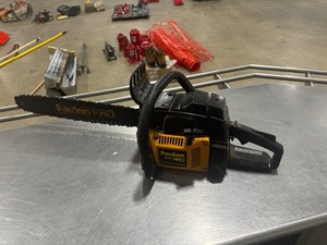 lot 76 image: Poulan 335 Pro Chain Saw. Pulls over. No Gas. Unable to Test.