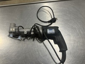 lot 82 image: Kett Panel Saw Model KSV-432. Tested. Works.