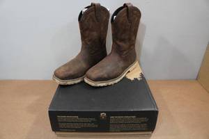 lot 67 image: Irish Setter Kittson Mens 11 Pull-On Work Boots Style 83974 - Size 9