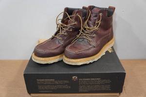lot 70 image: Irish Settter Ashby Mens 6 Work Boots Style 83605 - Size 9