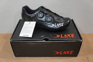 lot 74 image: Lake CX238-X Wide Cycling Shoes - Size 9.5