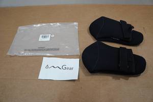 lot 96 image: Neoprene 5mm Water Socks - Small