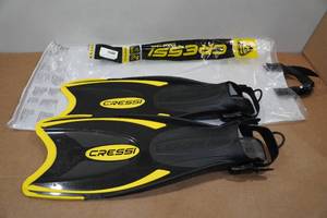 lot 99 image: Cressi Adult Rondine Palau Fins - ML