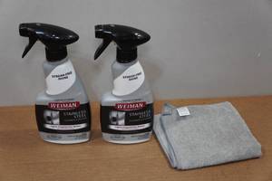 lot 107 image: 2 Weiman Stainless Steel Cleaner and Polish