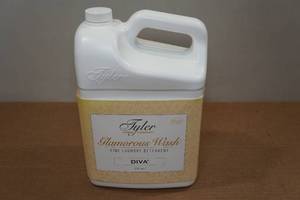 lot 119 image: Tyler Candle Co Glamorous Wash Fine Laundry Detergent