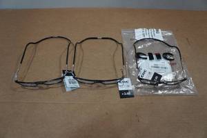 lot 146 image: 3 Clic Magnetic Reading Glasses 2.00