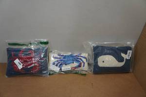 lot 148 image: 3 Decorative Beach Themed Throw Pillows